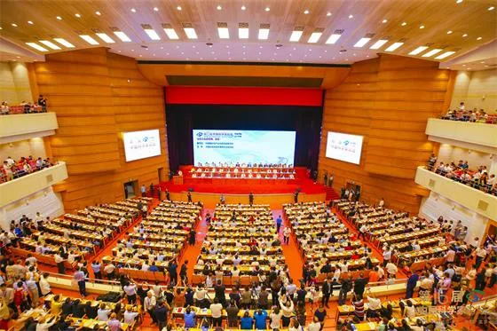 超越激光FPC激光切割機入圍獲獎.jpg
